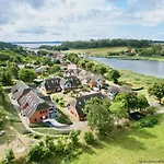 Mit Balkon Und Seeblick Im 1 Og Aparthotel 3*