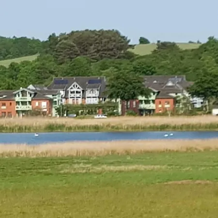 Mit Balkon Und Seeblick Im 1 Og Aparthotel 3*