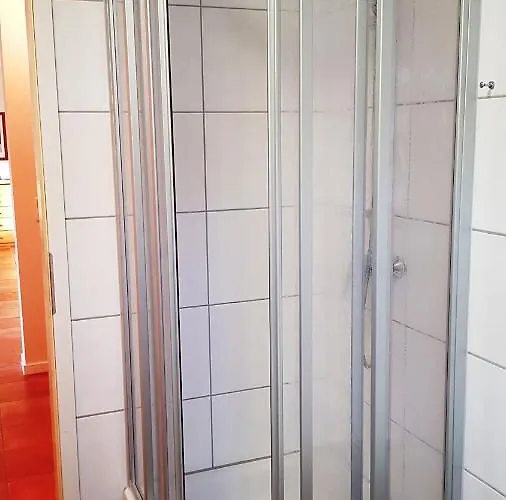 Aparthotel Mit Balkon Und Seeblick Im 1 Og 3*